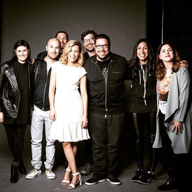 That's a wrap! Realtor.com and Pereira & O'Dell NY pose on location with the stunning and hilarious @ElizabethBanks #advertising #agencylife #filmset #onlocation #ElizabethBanks #PODNY #MyShootBTS. That's a wrap! Realtor.com and Pereira & O'Dell NY pose on location with the stunning and hilarious @ElizabethBanks #advertising #agencylife #filmset #onlocation #ElizabethBanks #PODNY #MyShootBTS..
